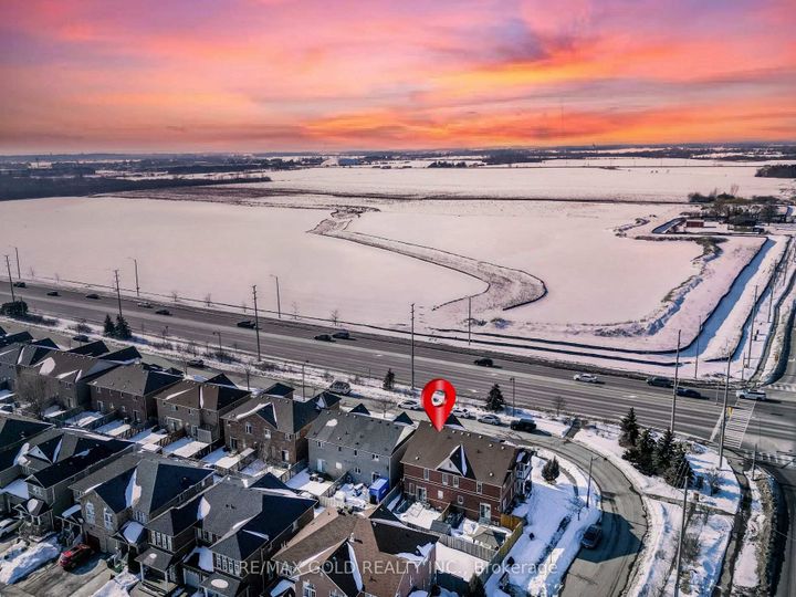 Photo 43 at 47 Connolly Crescent, Wellington, Brampton