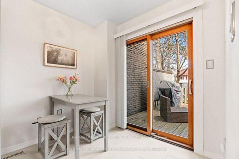 Photo 7 at 120 - 150 Burrows Hall Boulevard, Malvern, Toronto