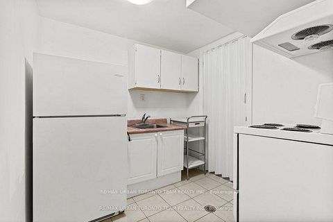 Photo 22 at 120 - 150 Burrows Hall Boulevard, Malvern, Toronto