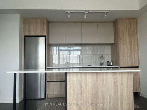 Photo 7 at 2503 - 7950 Bathurst Street, Beverley Glen, Vaughan