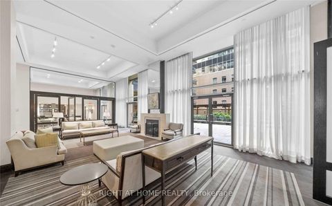 Photo 14 at 609 - 438 King Street W, Waterfront Communities C1, Toronto