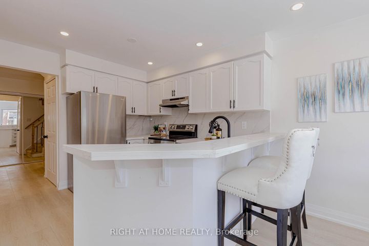 Photo 15 at 21 Carabram Court, Brampton West, Brampton