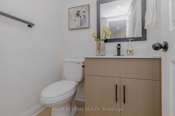 Photo 25 at 21 Carabram Court, Brampton West, Brampton