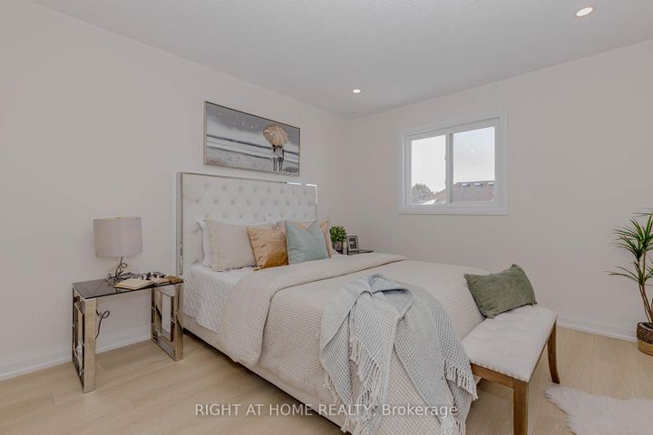 Photo 28 at 21 Carabram Court, Brampton West, Brampton