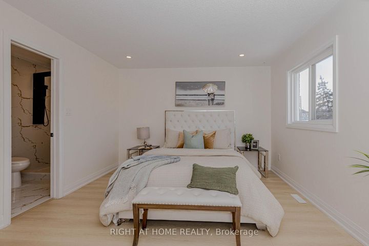 Photo 29 at 21 Carabram Court, Brampton West, Brampton