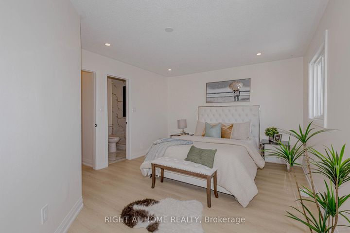 Photo 30 at 21 Carabram Court, Brampton West, Brampton