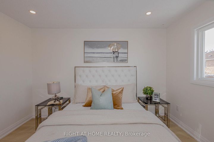 Photo 31 at 21 Carabram Court, Brampton West, Brampton