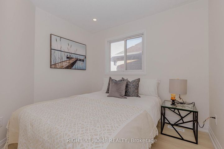 Photo 36 at 21 Carabram Court, Brampton West, Brampton