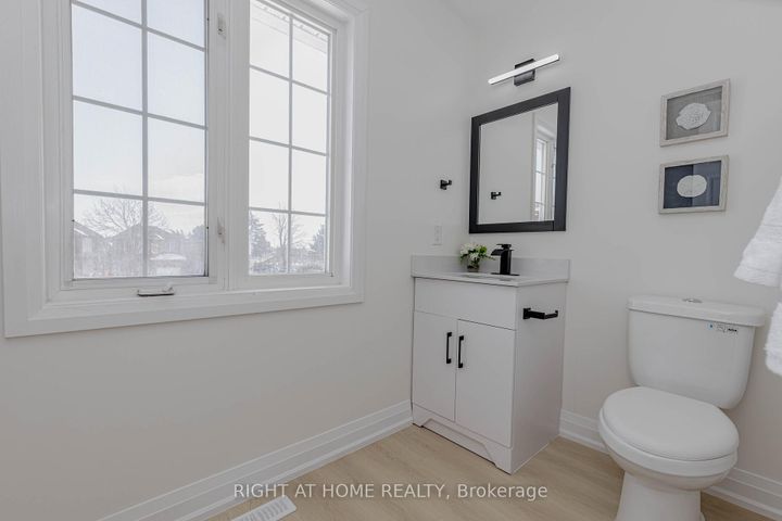 Photo 37 at 21 Carabram Court, Brampton West, Brampton