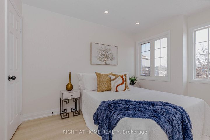 Photo 38 at 21 Carabram Court, Brampton West, Brampton