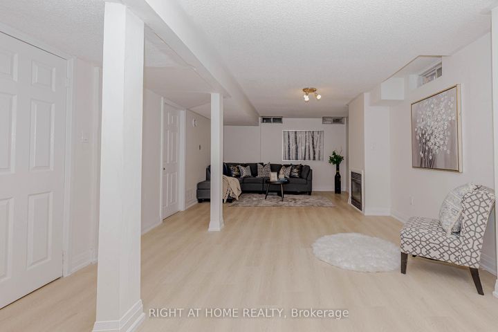 Photo 40 at 21 Carabram Court, Brampton West, Brampton