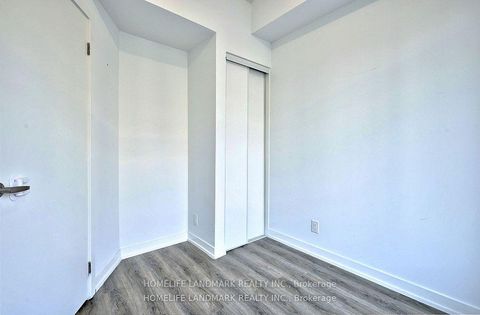 Photo 4 at 30 Case Ootes Drive, Victoria Village, Toronto