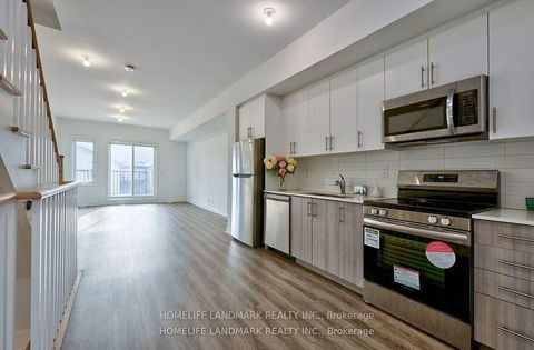 Photo 6 at 30 Case Ootes Drive, Victoria Village, Toronto