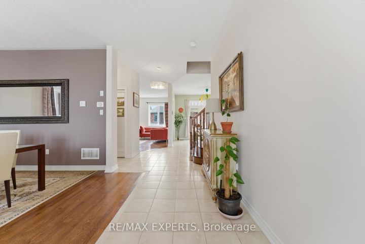 Photo 4 at 847 Memorial Circle, Wyndham, Newmarket