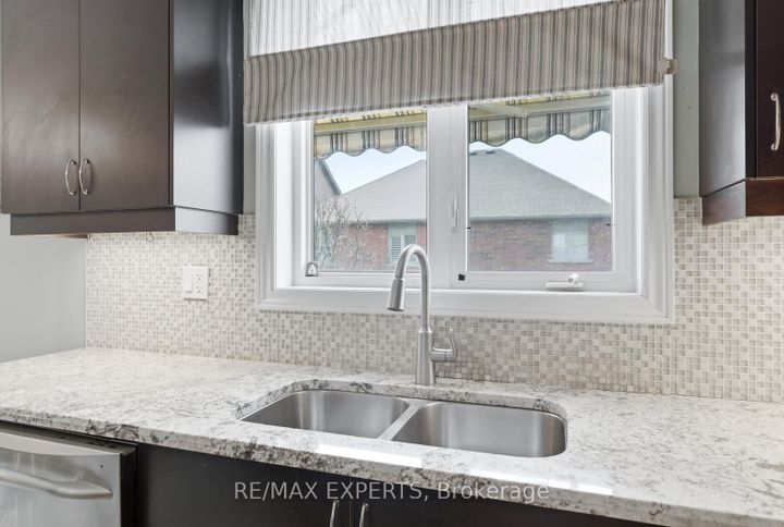 Photo 13 at 847 Memorial Circle, Wyndham, Newmarket