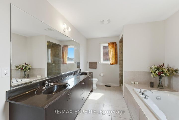 Photo 20 at 847 Memorial Circle, Wyndham, Newmarket