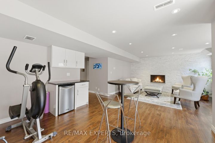 Photo 30 at 847 Memorial Circle, Wyndham, Newmarket