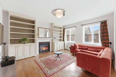 Photo 6 at 847 Memorial Circle, Wyndham, Newmarket