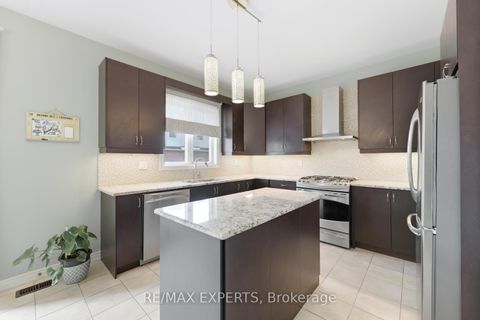 Photo 10 at 847 Memorial Circle, Wyndham, Newmarket