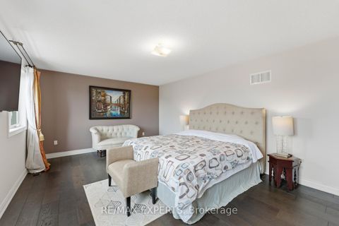 Photo 18 at 847 Memorial Circle, Wyndham, Newmarket