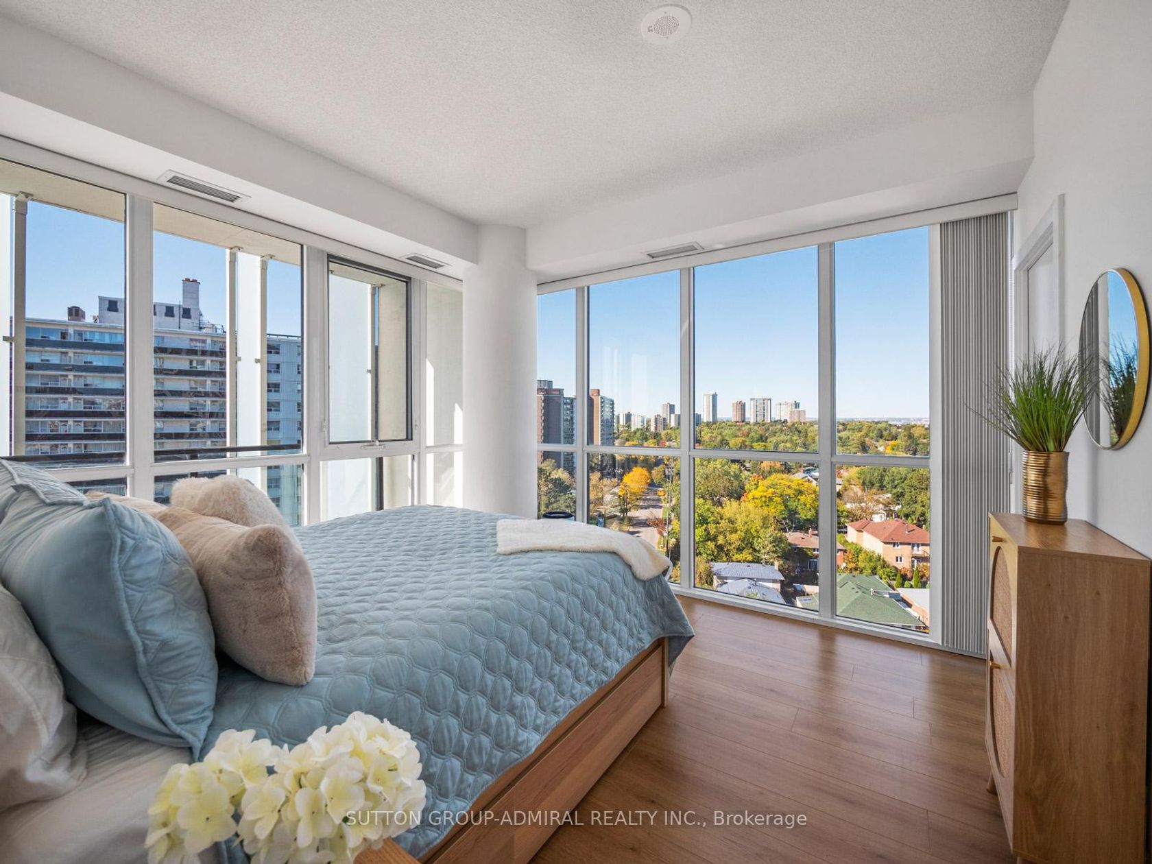 1005 - 128 Fairview Mall Drive, Don Valley Village, Toronto by Loree Meneguzzi Real Estate 1005 - 128 Fairview Mall Drive, Don Valley Village, Toronto