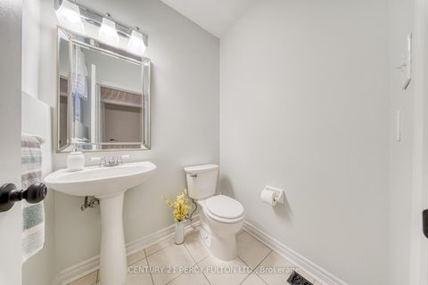 Photo 17 at 117 Maroon Drive, Oak Ridges Lake Wilcox, Richmond Hill