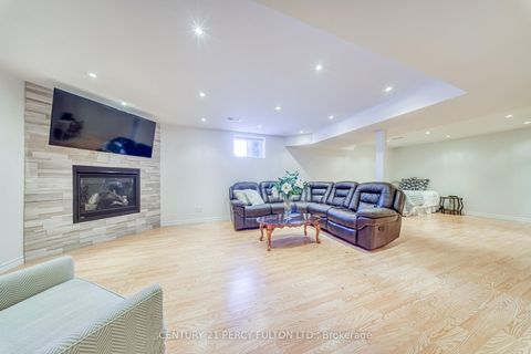 Photo 32 at 117 Maroon Drive, Oak Ridges Lake Wilcox, Richmond Hill