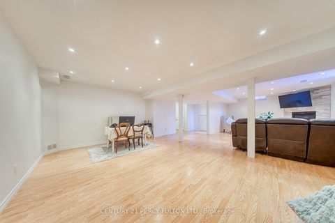 Photo 34 at 117 Maroon Drive, Oak Ridges Lake Wilcox, Richmond Hill