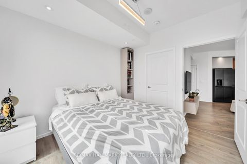 Photo 12 at 1506 - 120 Eagle Rock Way, Rural Vaughan, Vaughan