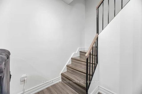 Photo 14 at 255 - 10 Eddystone Avenue, Jane Heights, Toronto