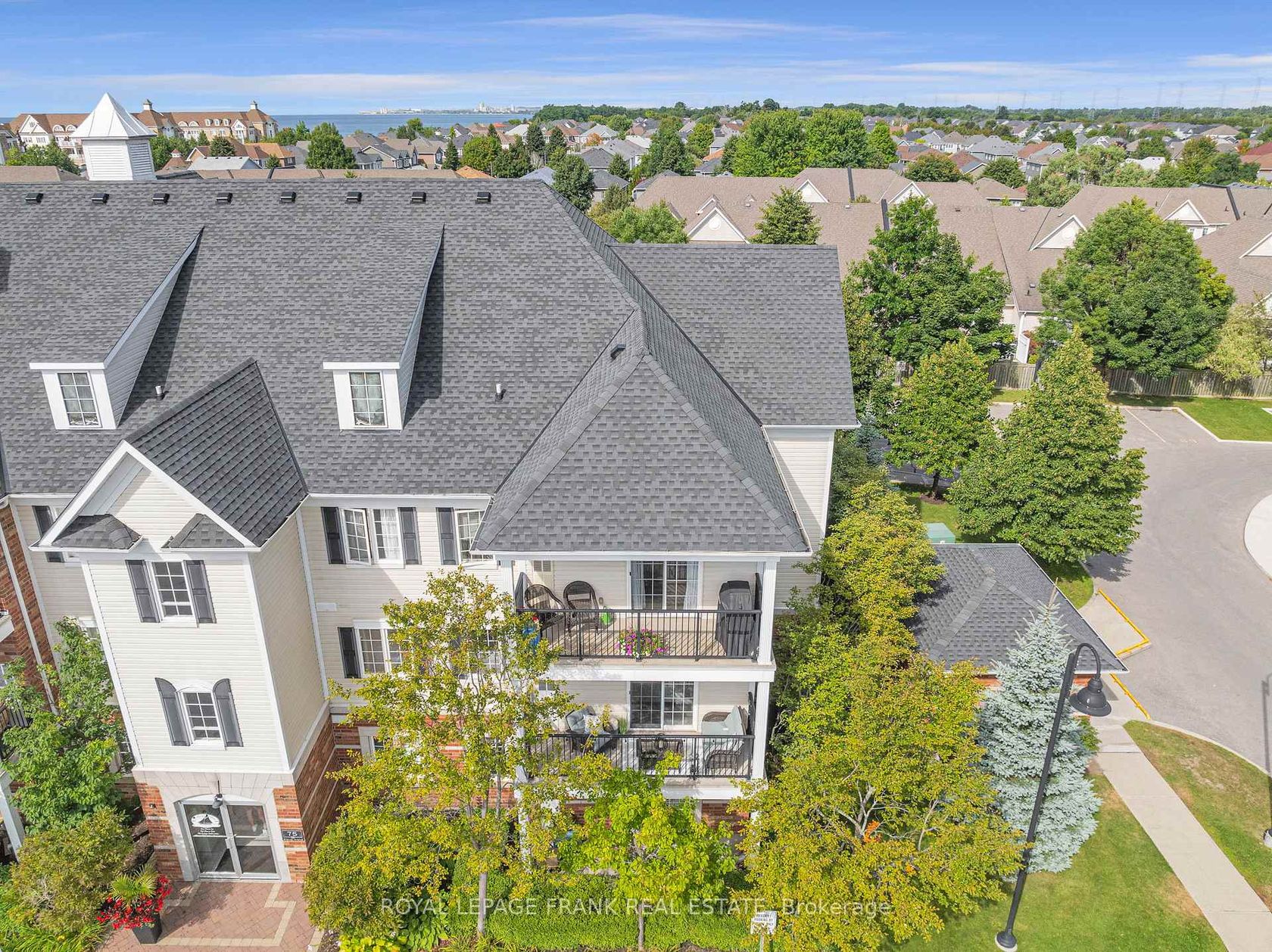 301 - 75 Shipway Avenue, Newcastle, Clarington 