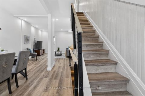 Photo 14 at 518 Quebec Avenue, Junction Area, Toronto