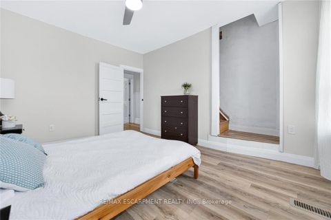 Photo 17 at 518 Quebec Avenue, Junction Area, Toronto