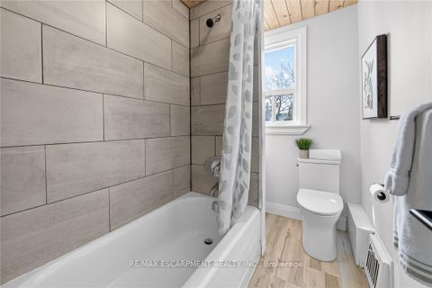 Photo 18 at 518 Quebec Avenue, Junction Area, Toronto