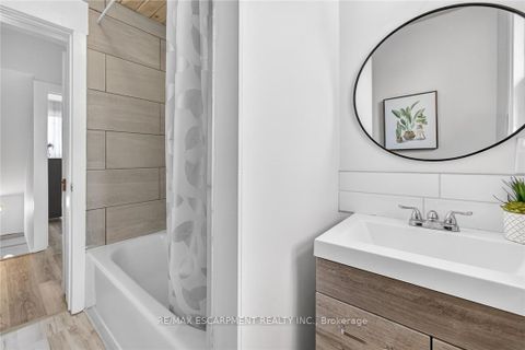 Photo 20 at 518 Quebec Avenue, Junction Area, Toronto