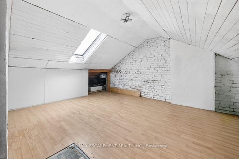 Photo 23 at 518 Quebec Avenue, Junction Area, Toronto