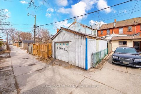 Photo 27 at 518 Quebec Avenue, Junction Area, Toronto