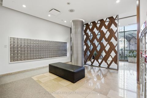 Photo 4 at 1005 - 5 Northtown Way, Willowdale East, Toronto