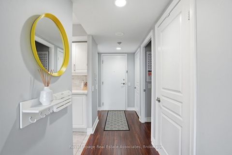 Photo 7 at 1005 - 5 Northtown Way, Willowdale East, Toronto