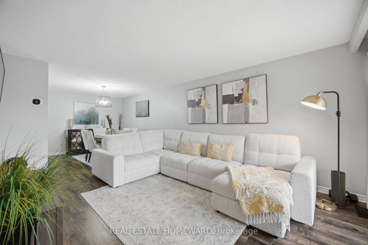 Photo 4 at 309 Royal Salisbury Way, Madoc, Brampton