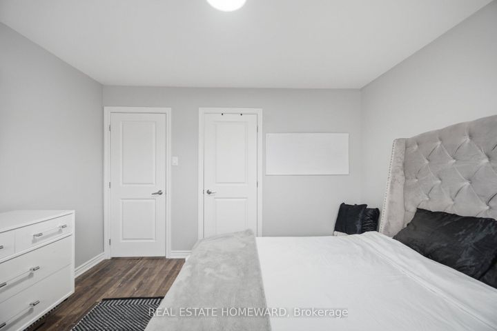 Photo 18 at 309 Royal Salisbury Way, Madoc, Brampton