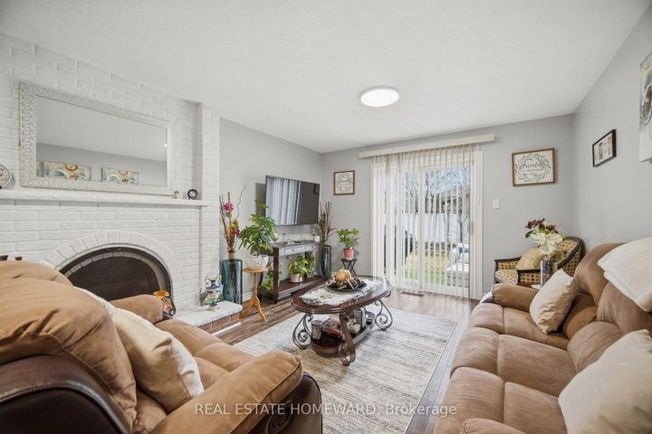 Photo 26 at 309 Royal Salisbury Way, Madoc, Brampton