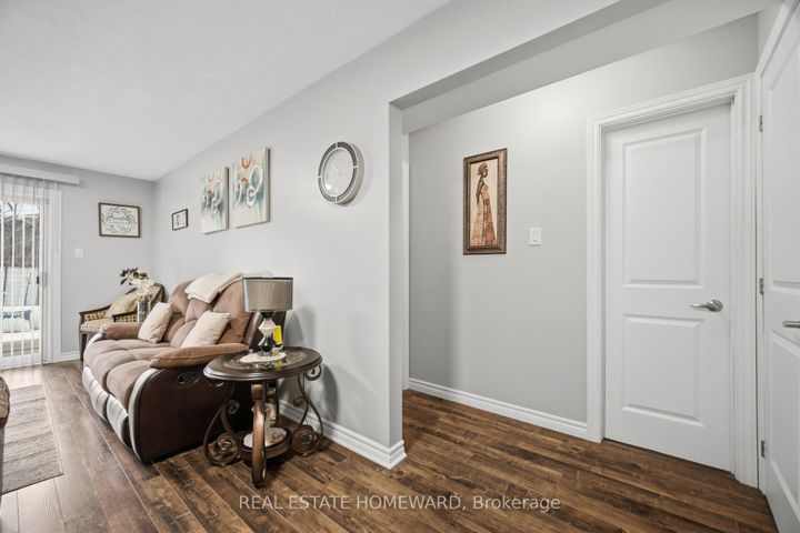 Photo 28 at 309 Royal Salisbury Way, Madoc, Brampton