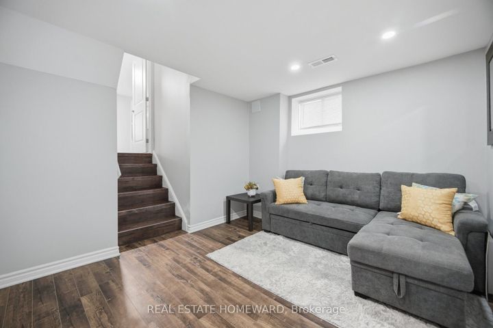 Photo 35 at 309 Royal Salisbury Way, Madoc, Brampton