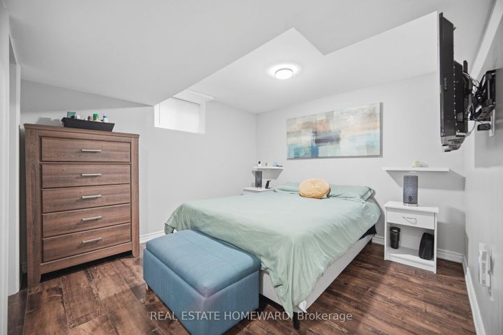 Photo 37 at 309 Royal Salisbury Way, Madoc, Brampton