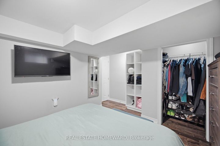 Photo 38 at 309 Royal Salisbury Way, Madoc, Brampton