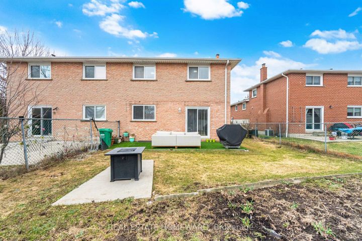 Photo 44 at 309 Royal Salisbury Way, Madoc, Brampton