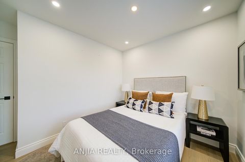 Photo 32 at 22 Kylemore Way, Angus Glen, Markham