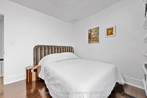 Photo 26 at 35 Peterborough Avenue, Davenport, Toronto