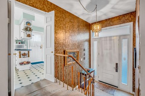 Photo 2 at 57 Valentine Drive, Donalda, Toronto